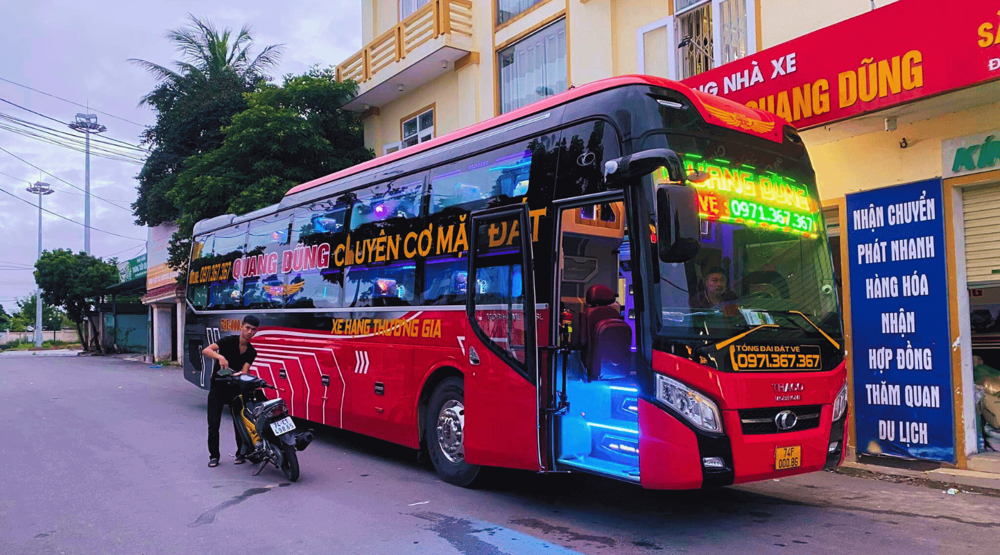 xe-quang-dung-vip-cabin-tuyen-da-nang Hành khách trải nghiệm trên xe cabin VIP Quang Dũng tuyến Hà Nội - Đà Nẵng.