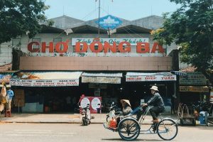 Chợ Đông Ba biểu tượng đặc trưng của thành phố Huế (nguồn sưu tầm)