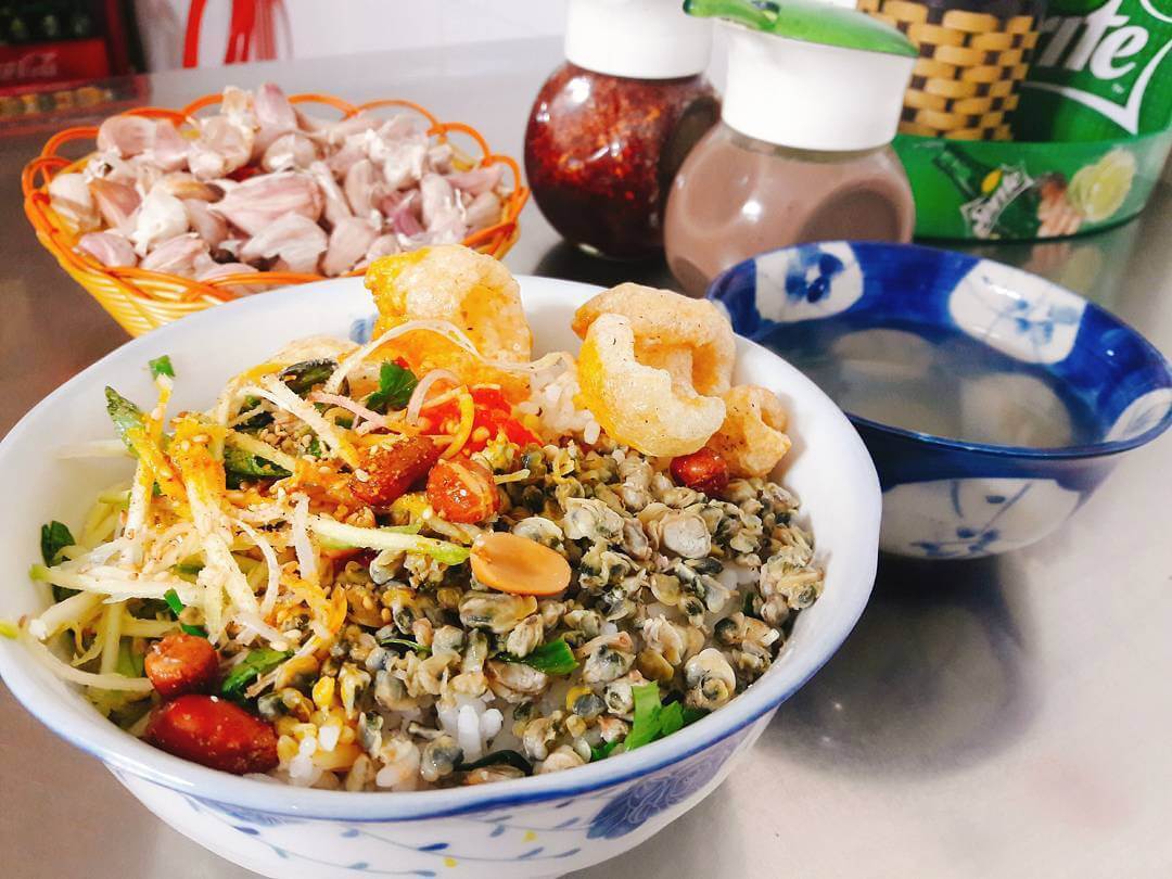 Cơm hến Hoa Đông nổi tiếng với hương vị đậm đà tại Huế Cơm hến Hoa Đông nổi tiếng với hương vị đậm đà tại Huế