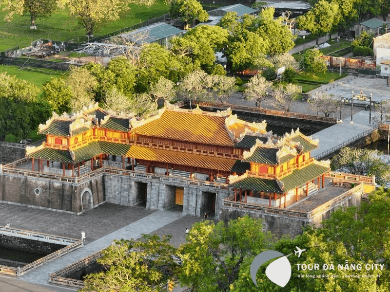 Đại Nội Huế di sản văn hóa của cố đô Đại Nội Huế di sản văn hóa của cố đô