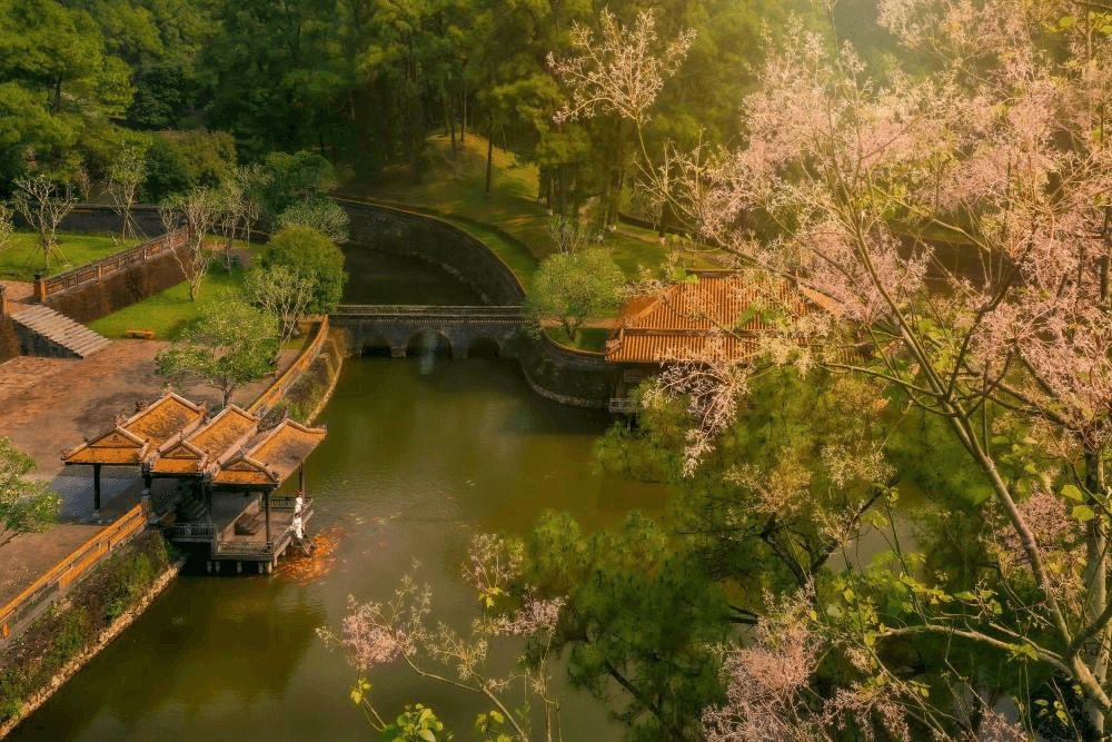 Hồ Lưu Khiêm vô cùng thơ mộng và chữa lành (Ảnh sưu tầm)