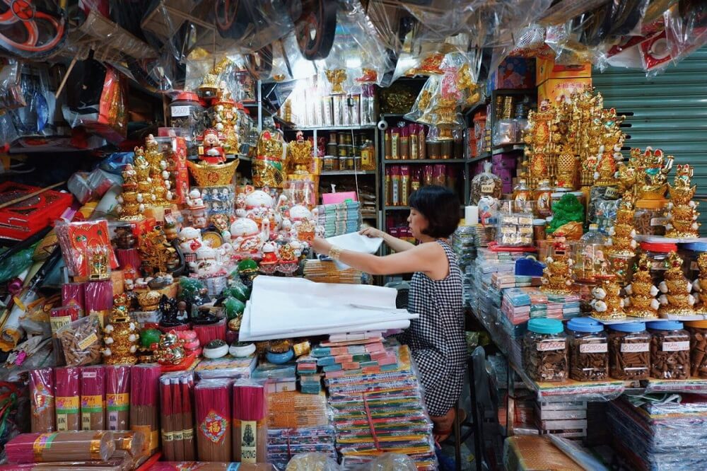 Khám phá nhịp sống nhộn ràng tại chợ Đông Ba qua các thương gia (nguồn sưu tầm) Khám phá nhịp sống nhộn ràng tại chợ Đông Ba qua các thương gia (nguồn sưu tầm)