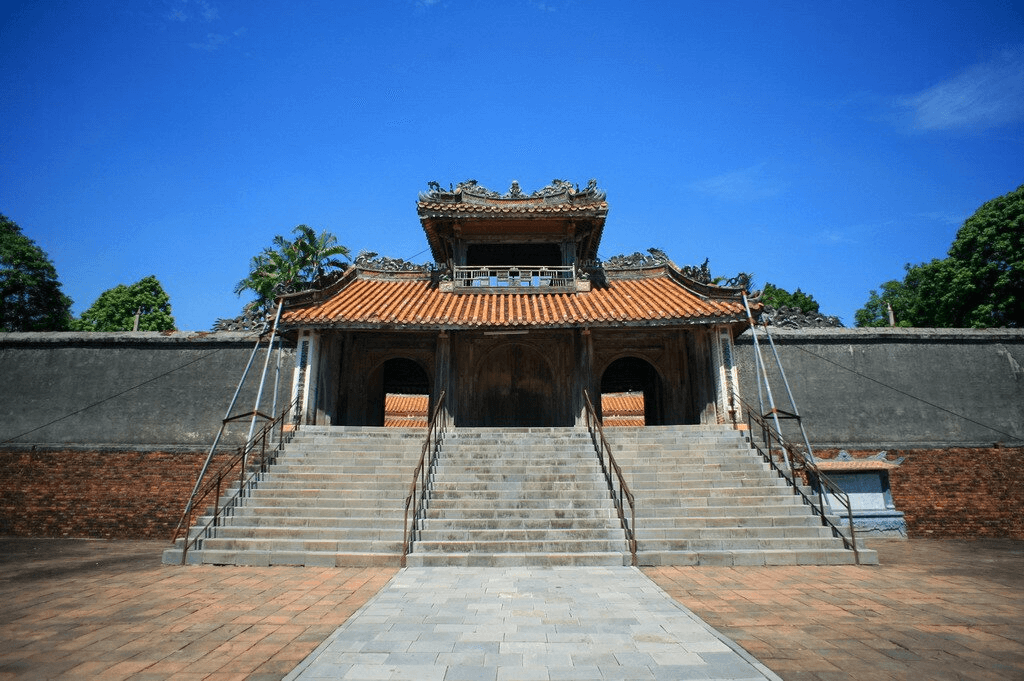Khiêm cung Môn với vẻ đẹp cổ kính (Ảnh sưu tầm)