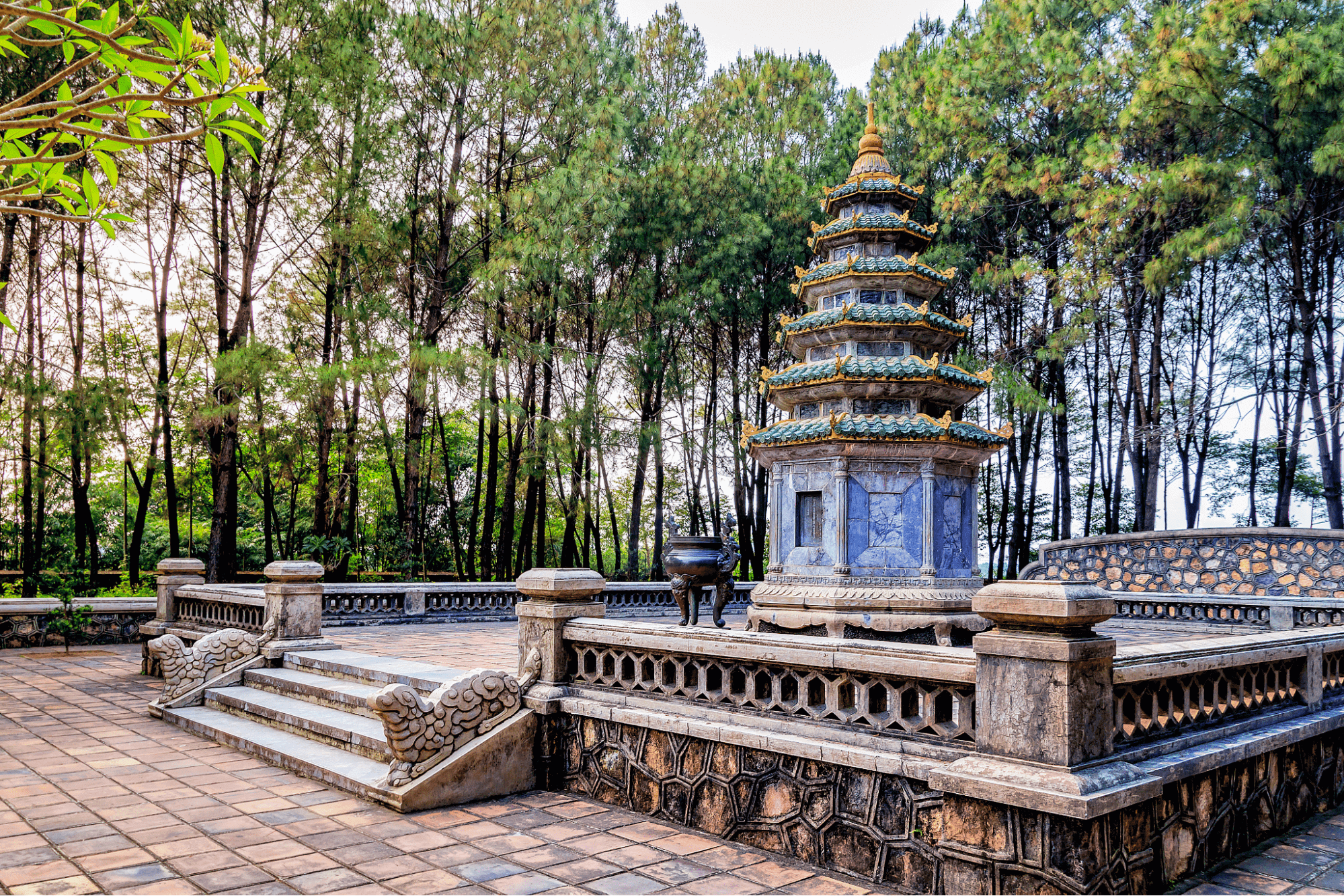 Khu mộ tháp cố Hòa thượng Thích Đôn Hậu (Ảnh Sưu tầm)