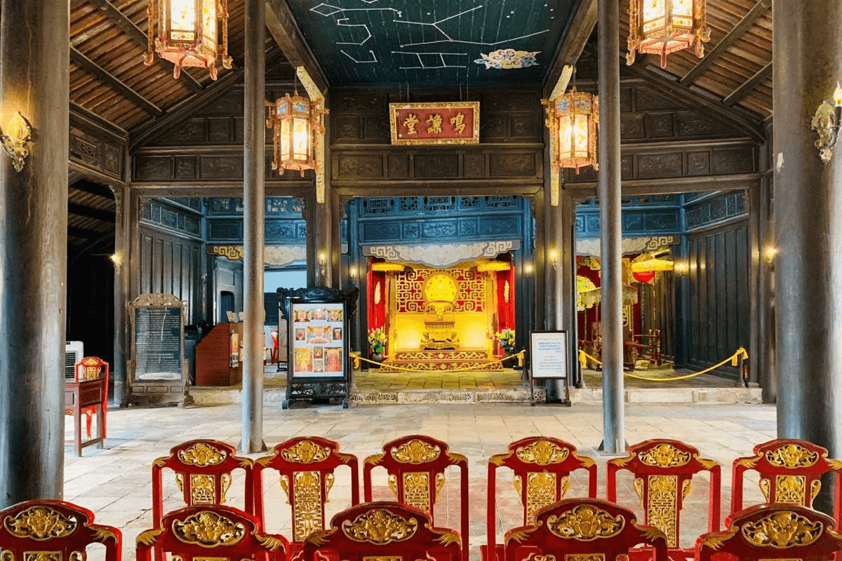 Nhà Hát Minh Khiêm là khu vực thường hay lui tới (Ảnh Sưu tầm)