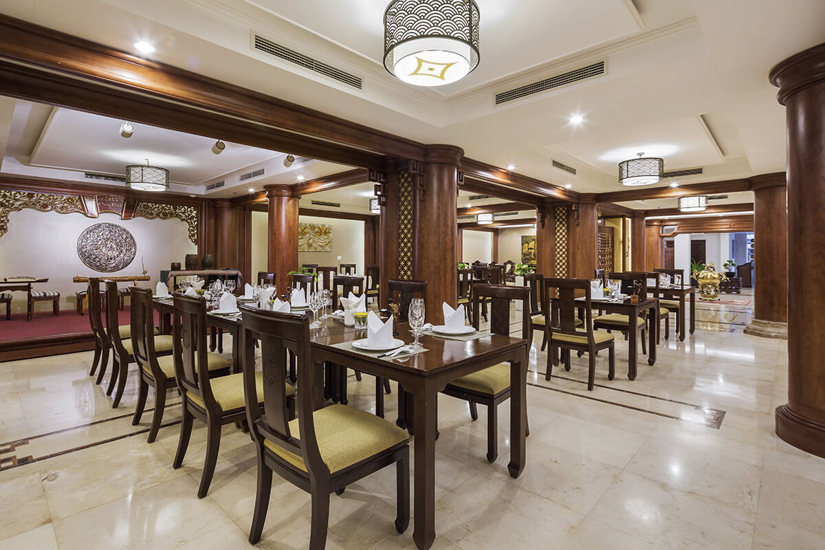 Nhà hàng Cung Đình nổi tiếng với những món ăn truyền thống ở Huế Nhà hàng Cung Đình nổi tiếng với những món ăn truyền thống ở Huế