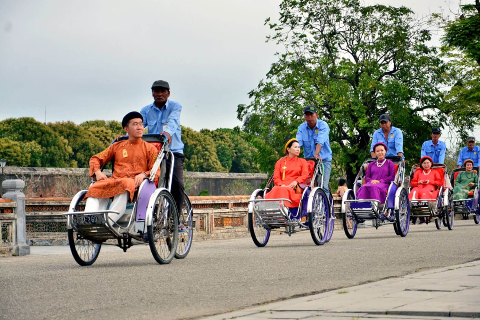 Trải nghiệm đi xe xích lô Huế ngắm nét đẹp Cố Đô (nguồn sưu tầm) Trải nghiệm đi xe xích lô Huế ngắm nét đẹp Cố Đô (nguồn sưu tầm)