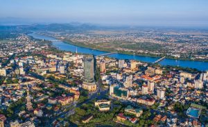 Cố đô Huế nổi tiếng với bảy lăng mộ uy nghi của các vị vua triều Nguyễn (Ảnh Sưu tầm)