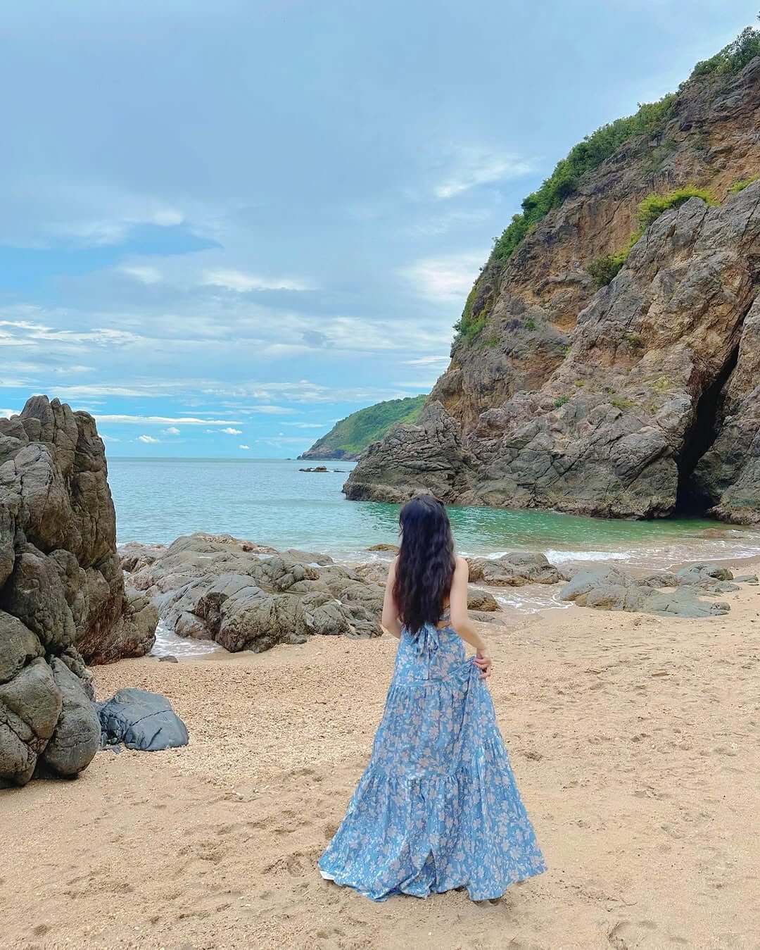 Ghềnh Bàng bán đảo Sơn Trà Nơi trải nghiệm biển xanh, đá núi và san hô tuyệt đẹp