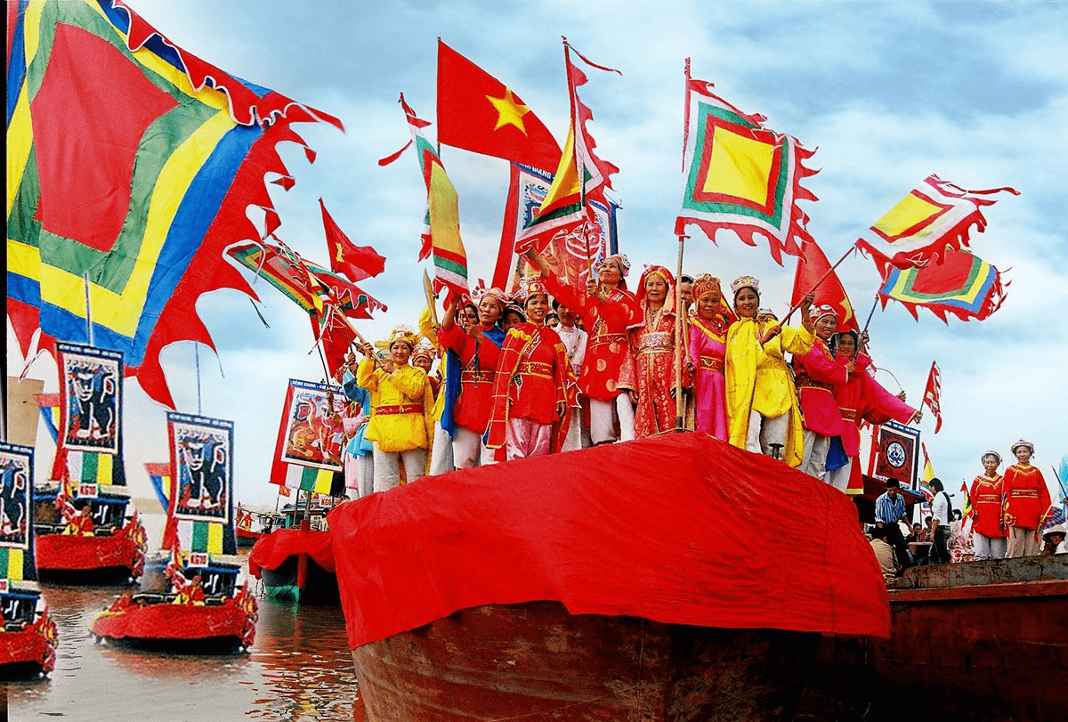 Lễ hội cầu ngư thường diễn ra vào tháng Giêng (Ảnh Sưu tầm) Lễ hội cầu ngư thường diễn ra vào tháng Giêng (Ảnh Sưu tầm)