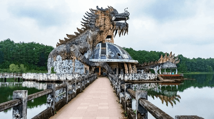 Nét cuốn hút, ma mị của công viên nước Hồ Thủy Tiên (Ảnh Sưu tầm) Địa điểm du lịch Huế: Nét cuốn hút, ma mị của công viên nước Hồ Thủy Tiên (Ảnh Sưu tầm)
