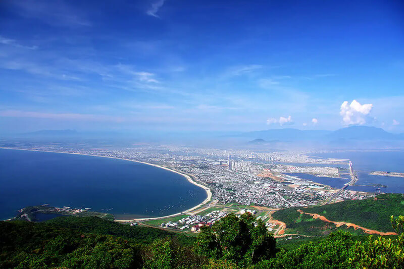 Toàn cảnh thành phố từ Đỉnh Bàn Cờ Đà Nẵng (Ảnh Sưu tầm)