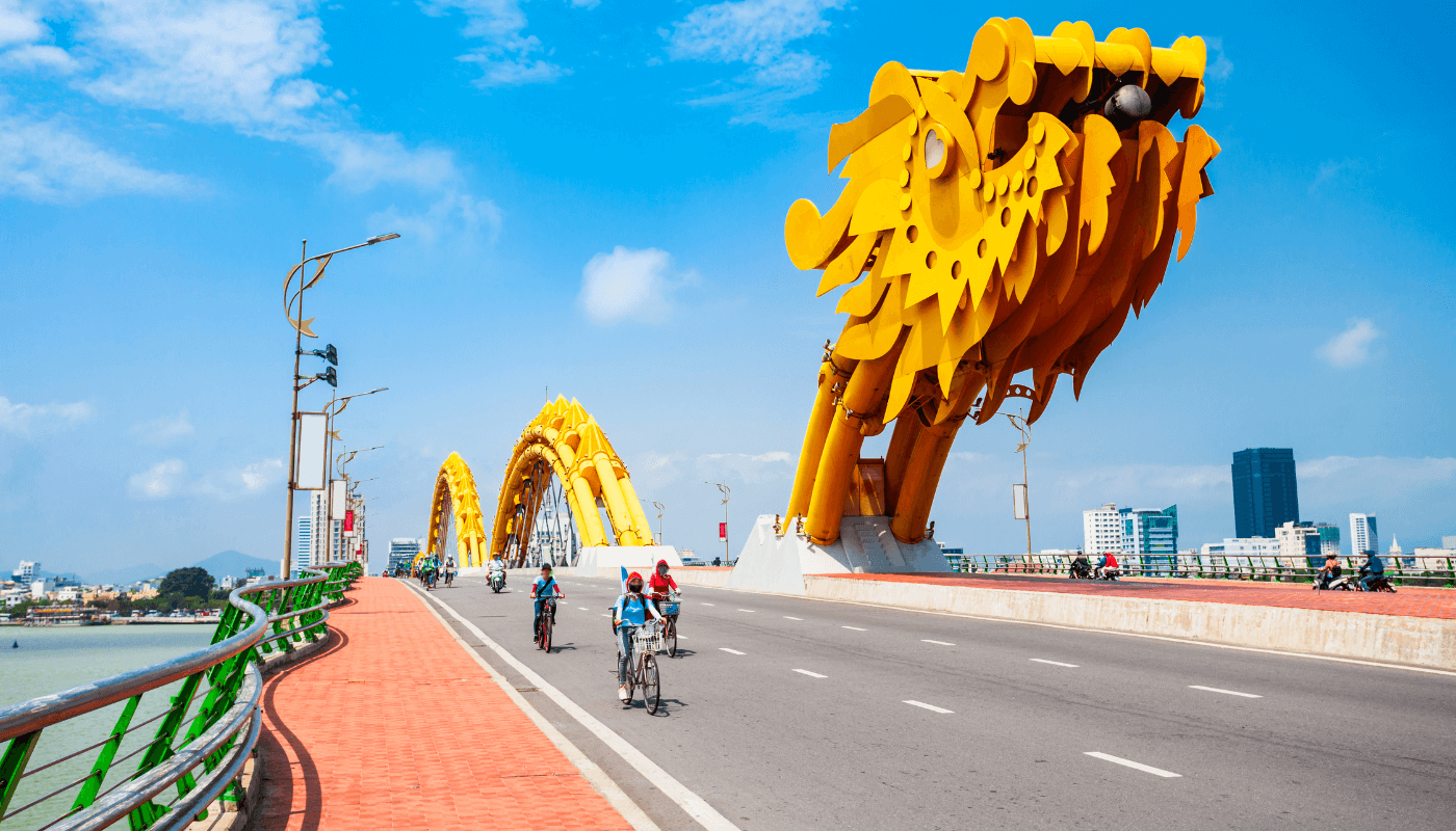 Cầu Rồng Đà Nẵng – Điểm dừng lý tưởng trên đường ra biển Mân Thái (Ảnh Sưu tầm)