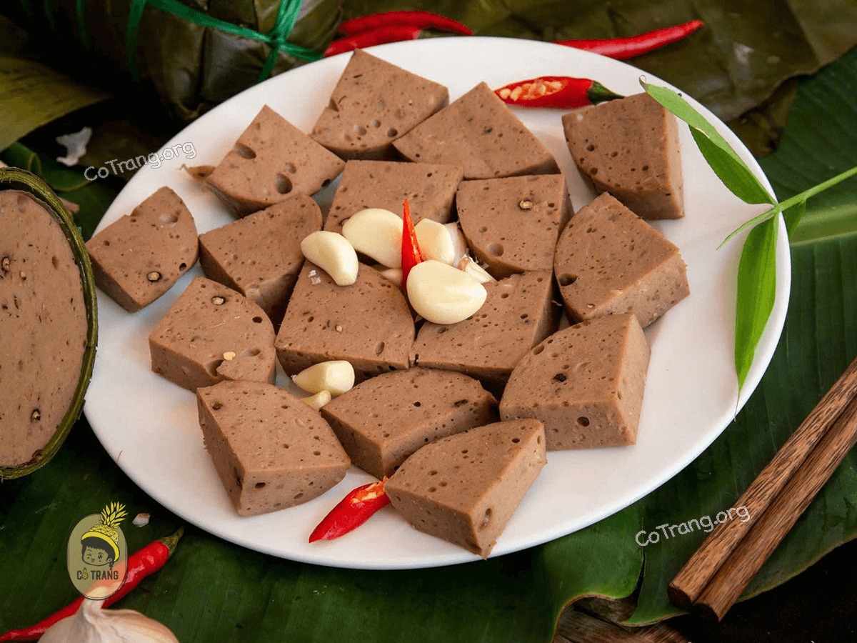 Chả bò món quà “quốc dân” ở chợ Hàn Đà Nẵng (Ảnh Sưu tầm)