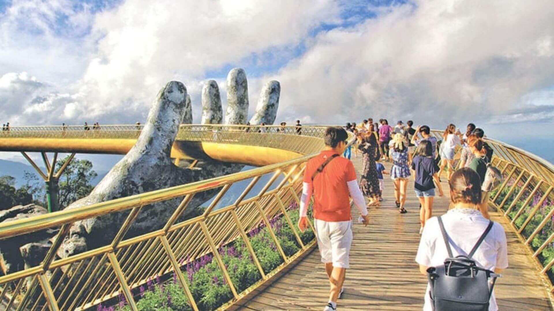 Chi phí xây dựng cầu Vàng Đà Nẵng (Ảnh Sưu tầm)