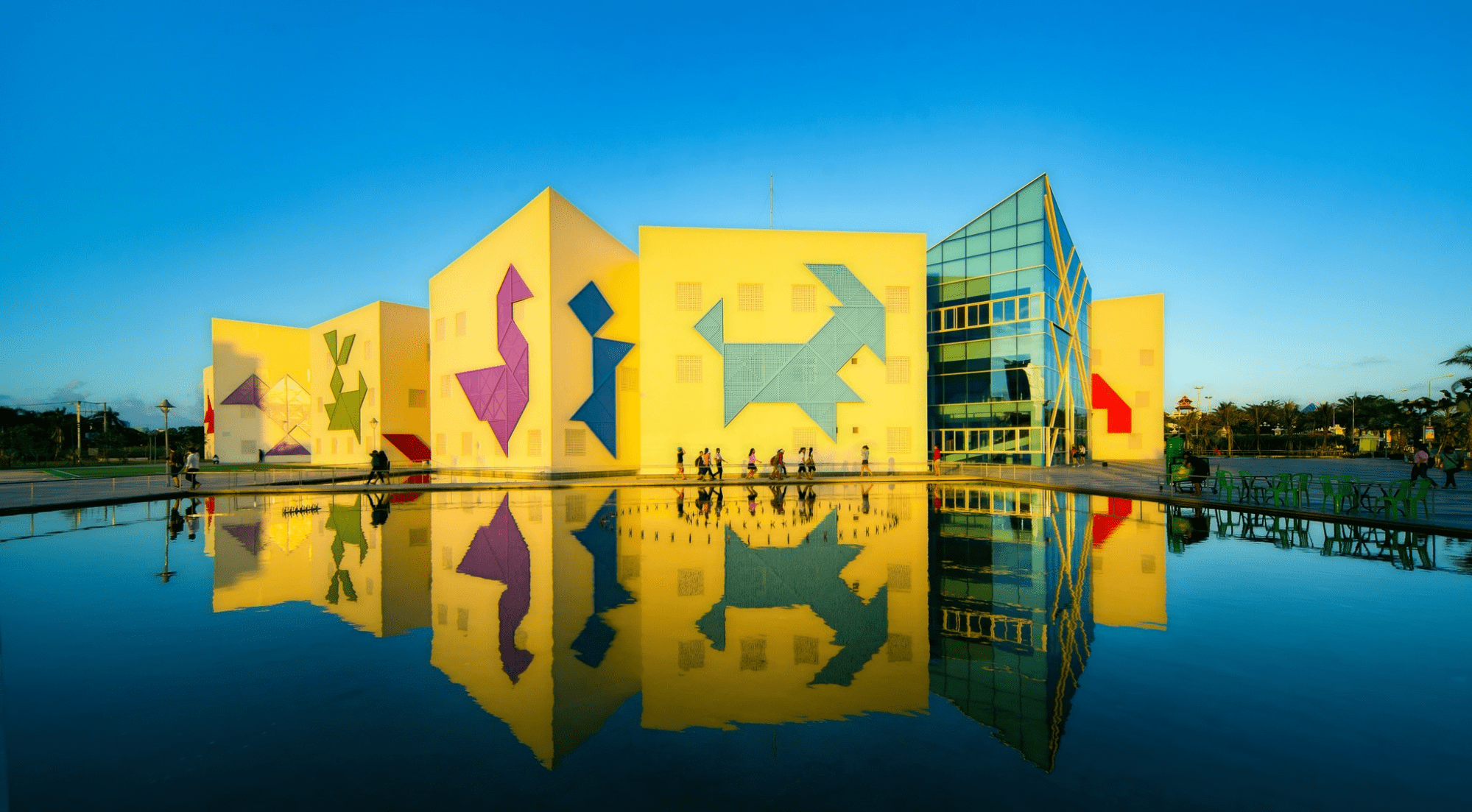 Cung văn hóa thiếu nhi là kiến trúc Tangram màu mè, điểm check in miễn phí