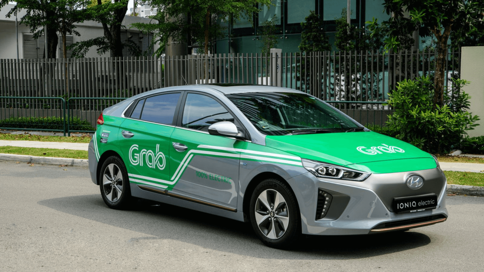 Đi chợ Hàn Đà Nẵng tiện lợi với taxi hoặc Grab (Ảnh Sưu tầm)