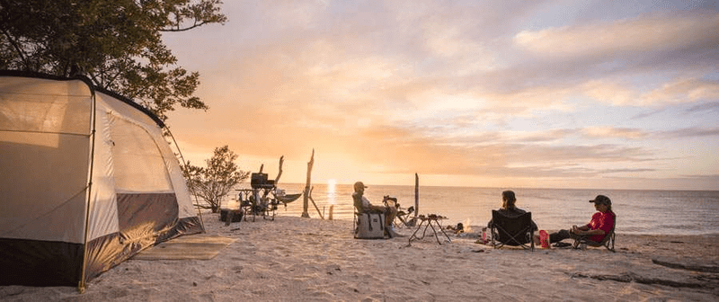 Hoạt động cắm trại và BBQ tại bãi biển Tiên Sa Hoạt động cắm trại và BBQ tại bãi biển Tiên Sa