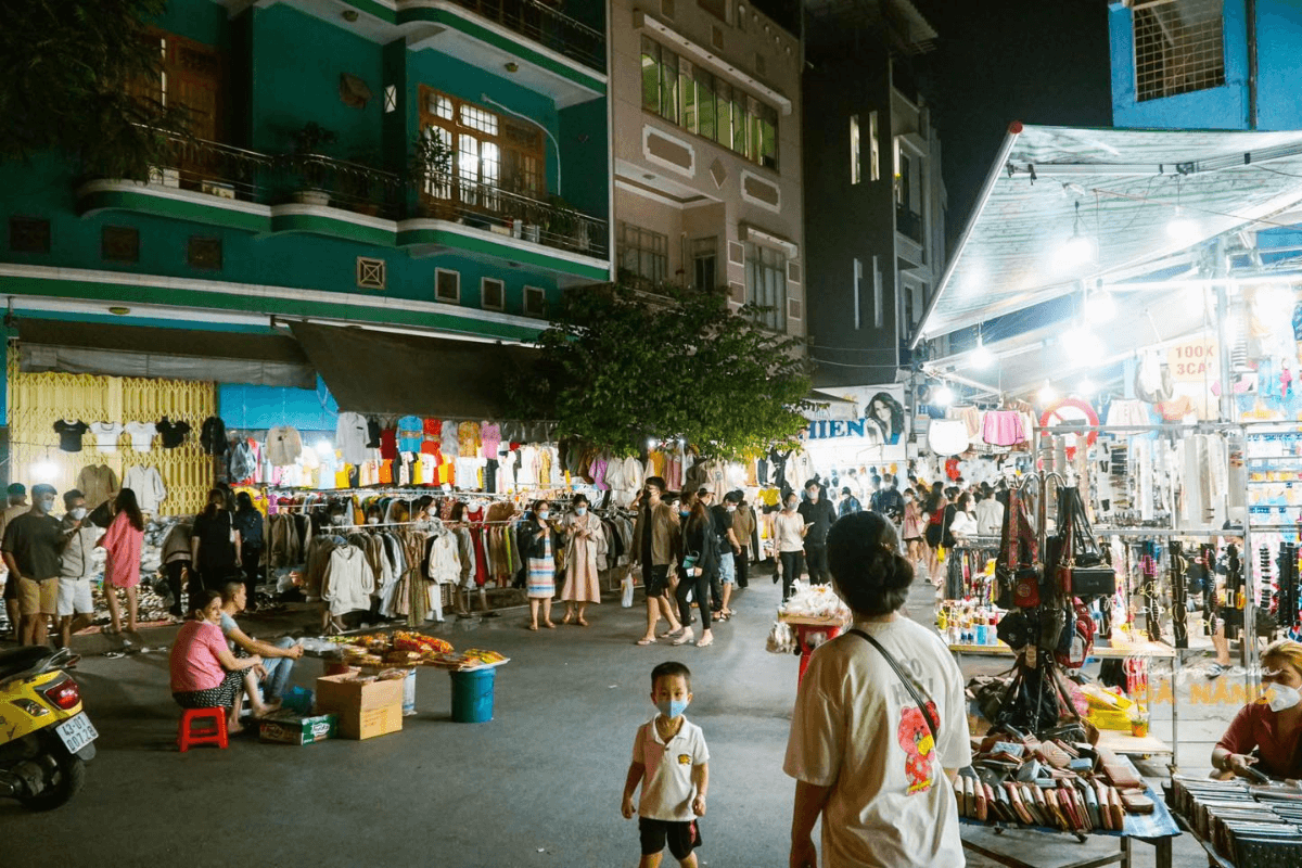 Khám phá chợ đêm Lê Duẩn – Địa chỉ và giờ mở cửa chi tiết (Ảnh Sưu tầm)