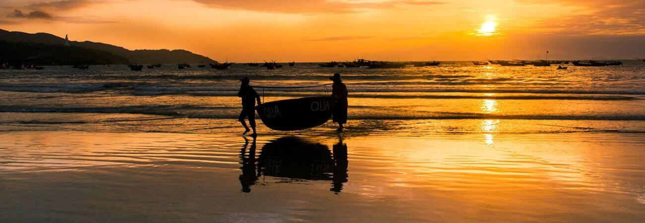 Khung giờ “vàng” ngắm bình minh tại biển Mân Thái Đà Nẵng (Ảnh Sưu tầm)
