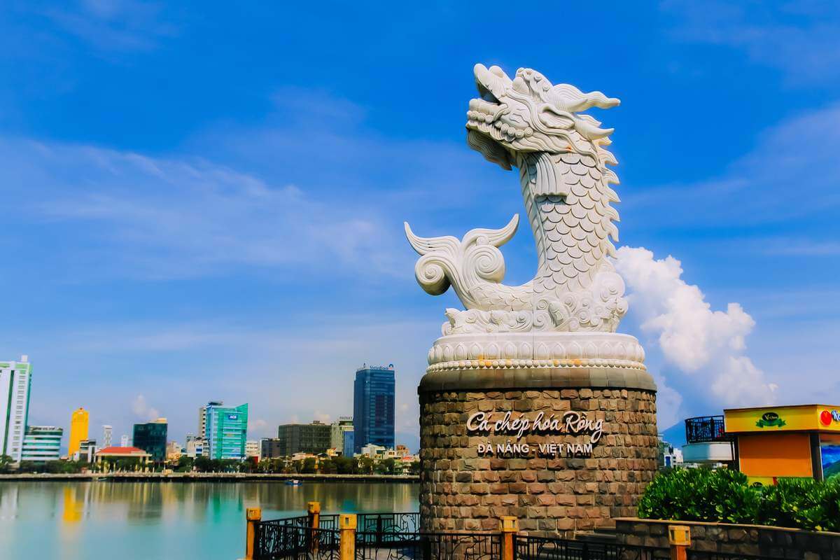 Ngắm Tượng Cá Chép Hóa Rồng từ cầu – trải nghiệm đặc sắc trên các cây cầu nổi tiếng ở Đà Nẵng (Ảnh Sưu tầm) Ngắm Tượng Cá Chép Hóa Rồng từ cầu – trải nghiệm đặc sắc trên các cây cầu nổi tiếng ở Đà Nẵng (Ảnh Sưu tầm)