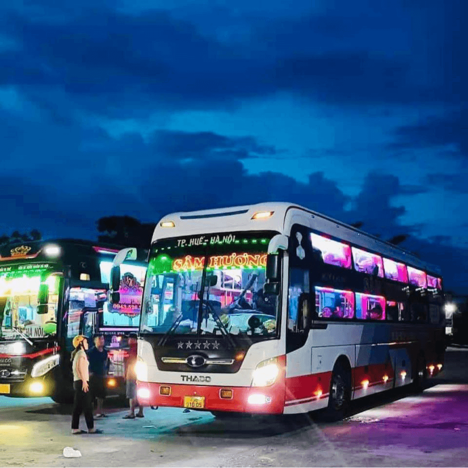 Xe limousine Sâm Hương tuyến Huế Thanh Hóa với nội thất sang trọng