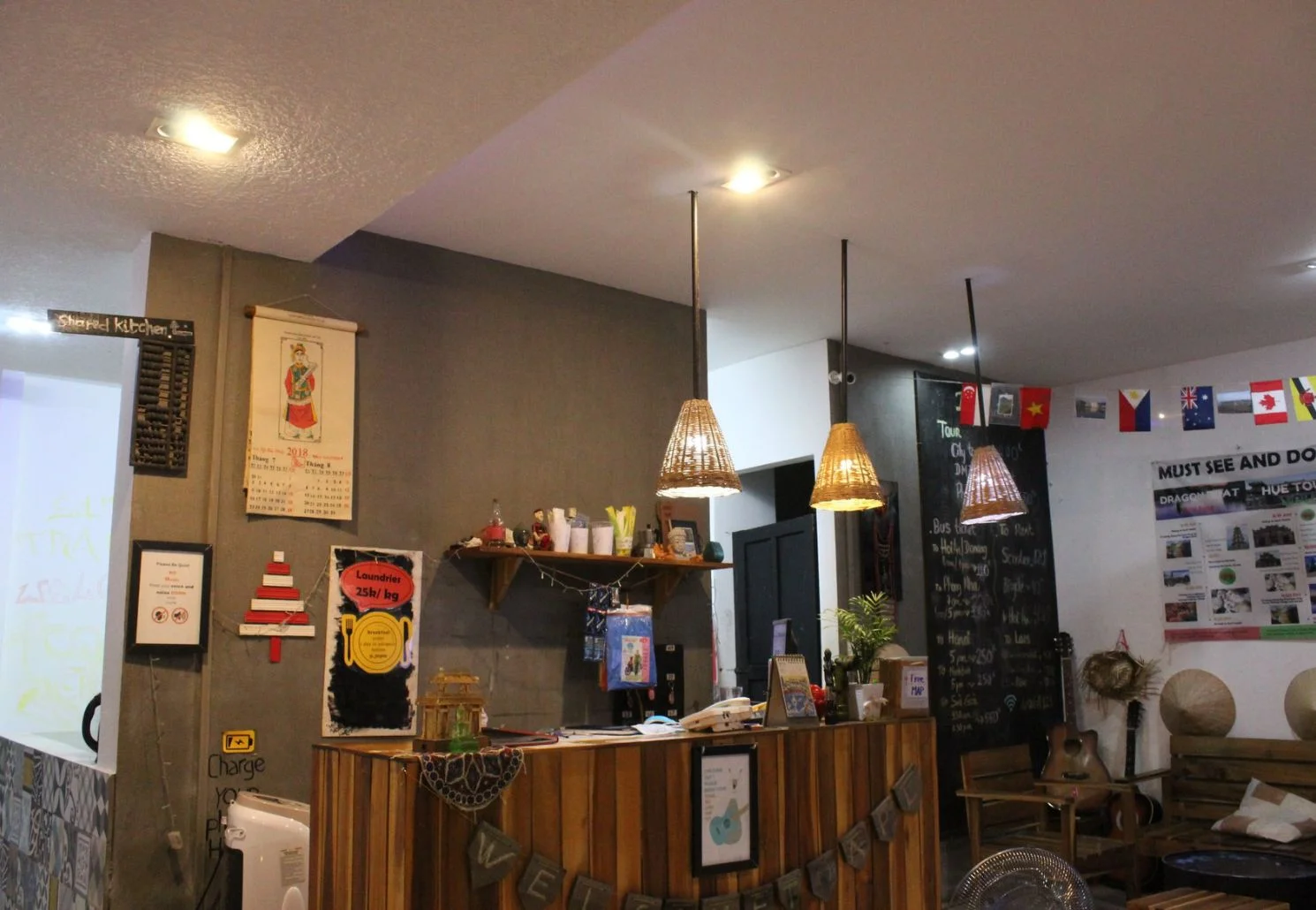 Đến April Hoste phố đi bộ Huế cầu Gỗ Lim (Ảnh Sưu tầm)