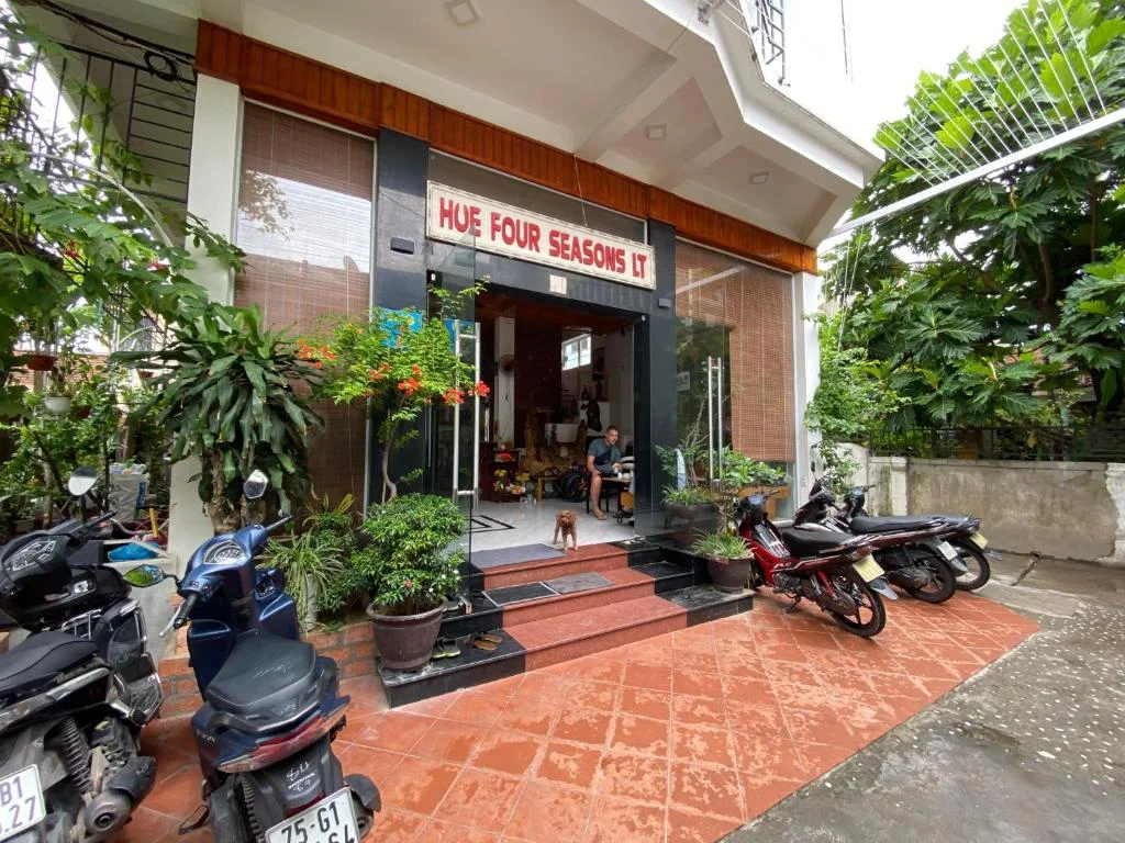 Hue Four Seasons Hotel Khách sạn gần phố đi bộ Huế cầu Gỗ Lim (Ảnh Sưu tầm)