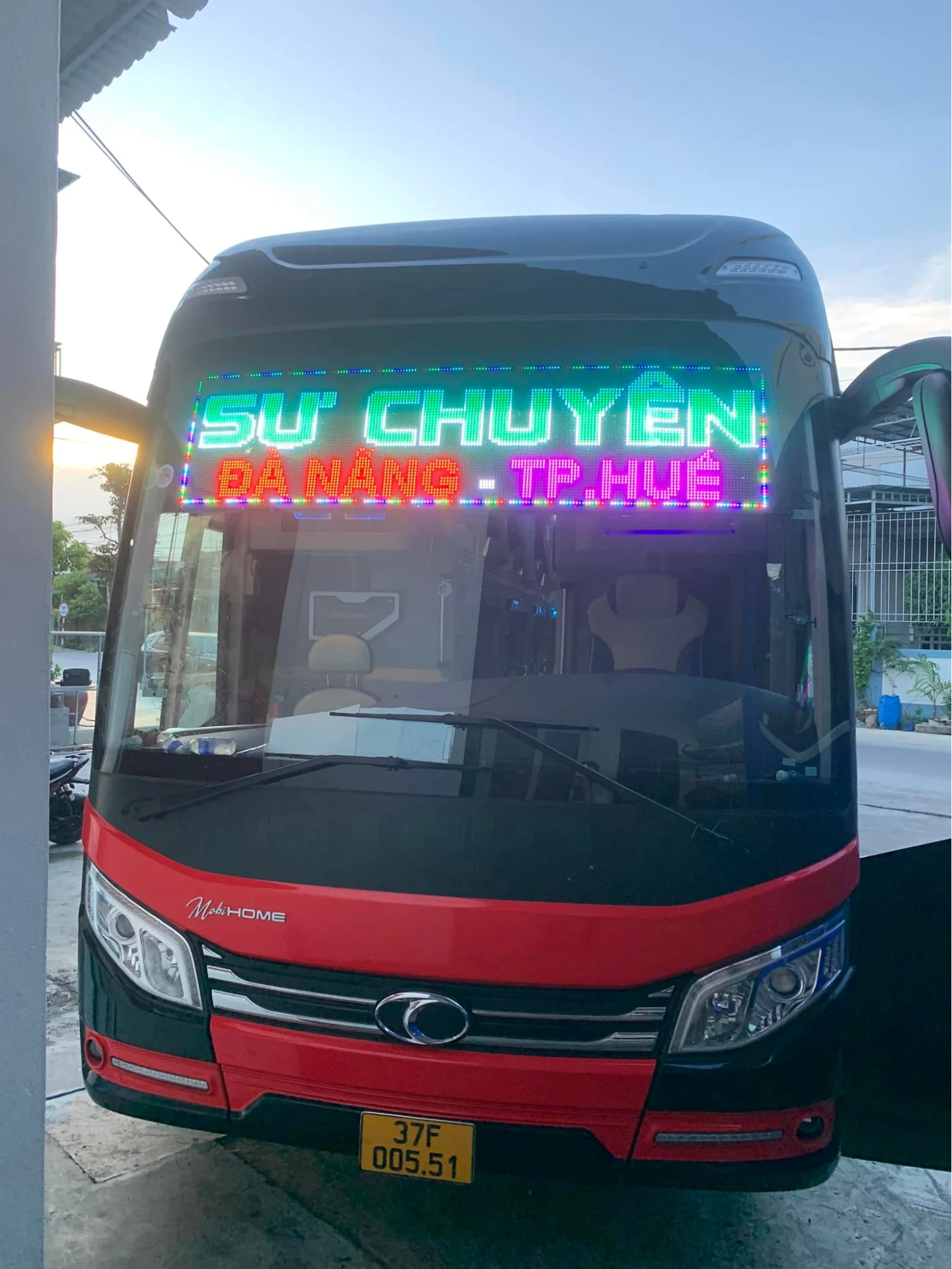 Xe Sự Chuyên Đà Nẵng Nghệ An (Ảnh Sưu tầm) Xe Sự Chuyên Đà Nẵng Nghệ An (Ảnh Sưu tầm)