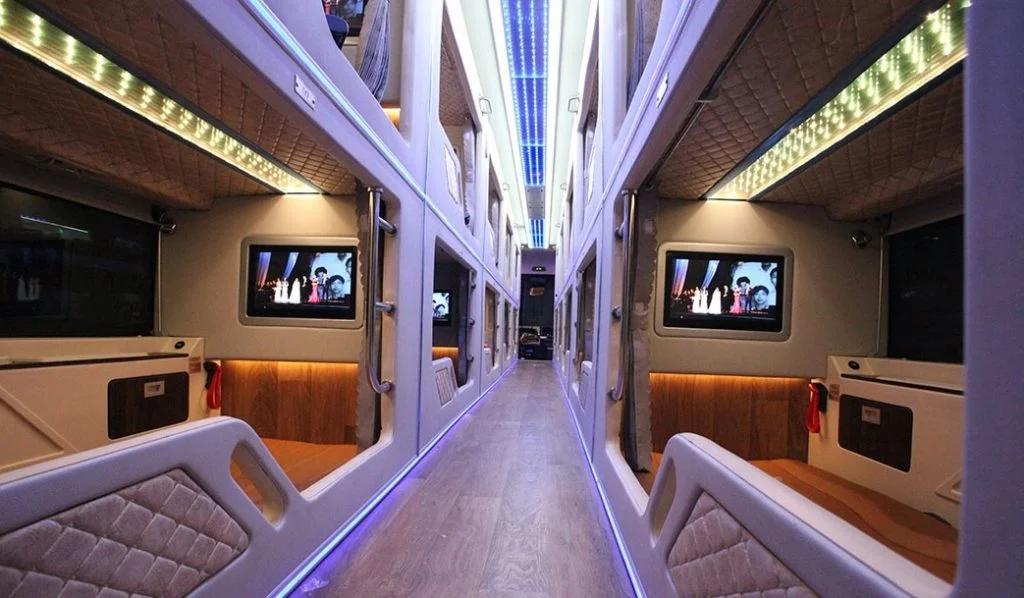 Nội thất xe limosine Thủy Ngân với không gian rộng rãi Nội thất xe limosine Thủy Ngân với không gian rộng rãi