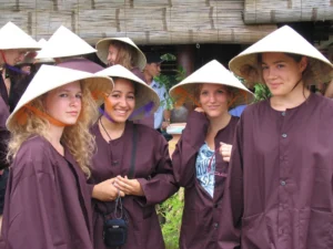 hoi an lantern making class 11