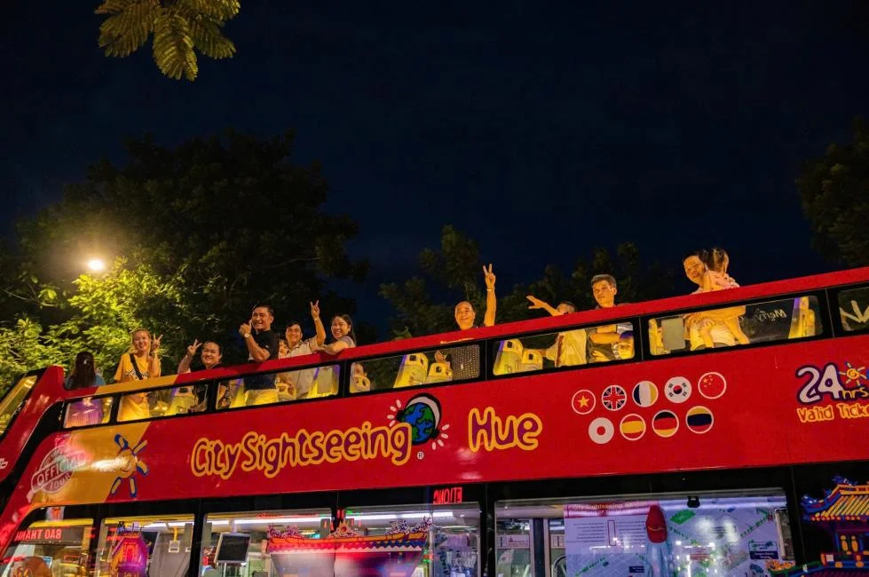 xe bus 2 tầng huế tour ban đêm xe bus 2 tầng huế tour ban đêm