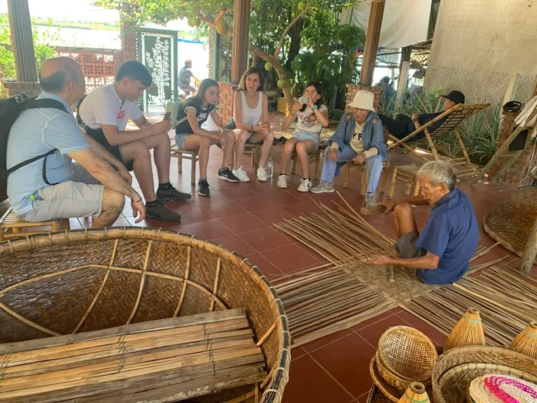 Signature Hoi An Handicraft Tour: Boutique Boat Journey & Ancestral Craft Villages